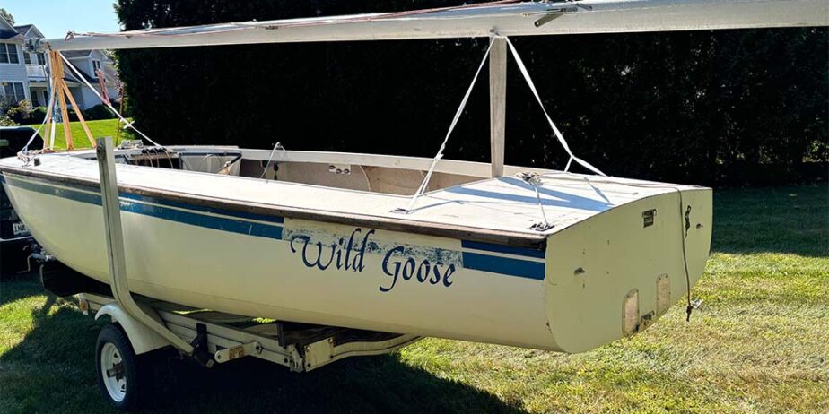 For Sale: 1973 D&M Sailboat, Hull #789 – $3,500 (Westerly, RI)